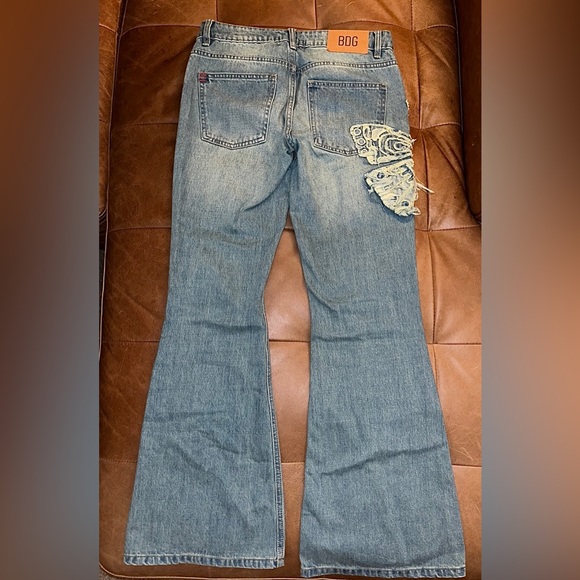 Urban Outfitters // Low Rise Flared butterfly appliqué jeans - from BDG. Size 25 - Picture 2 of 4